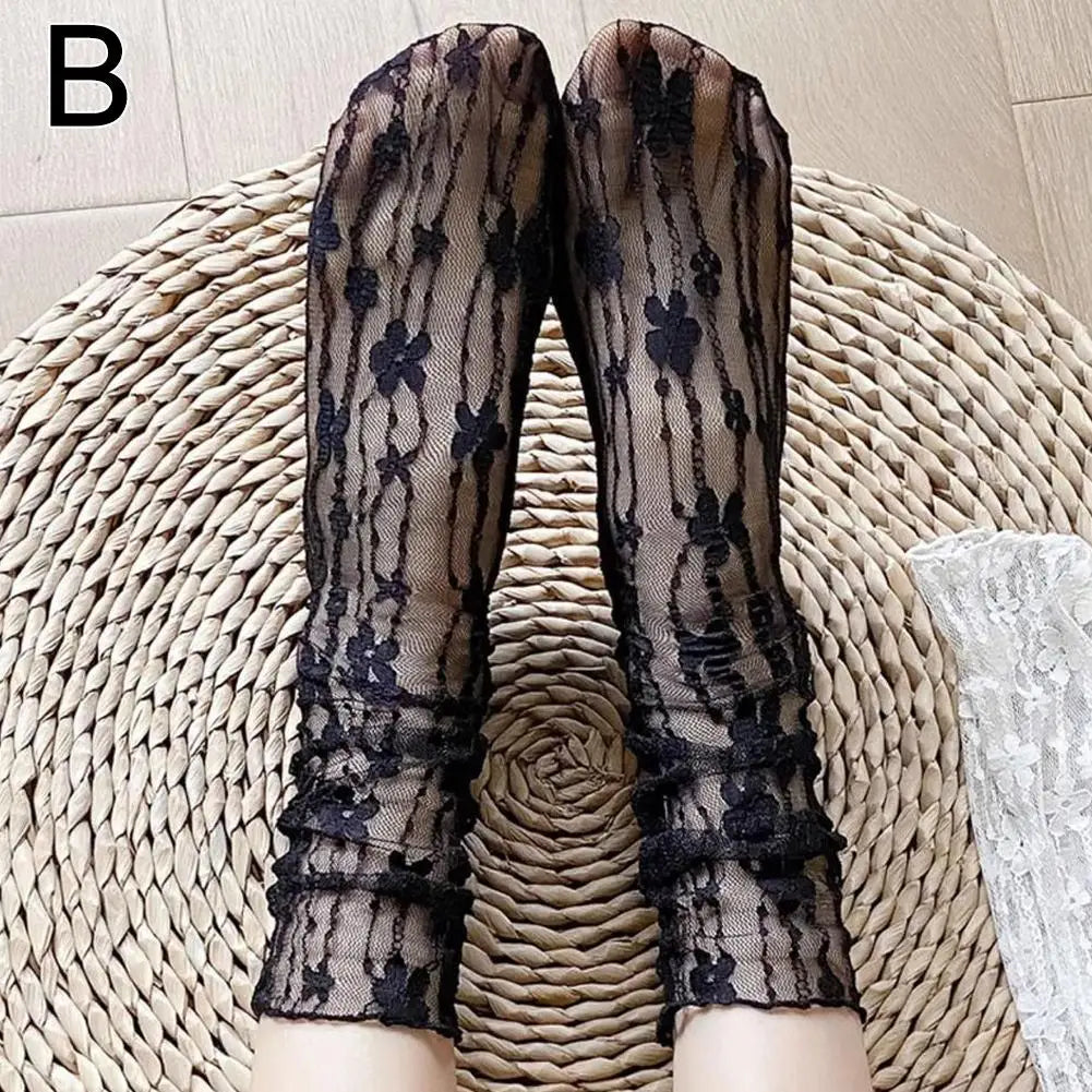 Women Sexy Black Fishnet Floral Pattern Lace Socks Thin Hollow Nylon Silk Retro Flower Pile Socks Ladies Transparent Crew Socks Qme black
