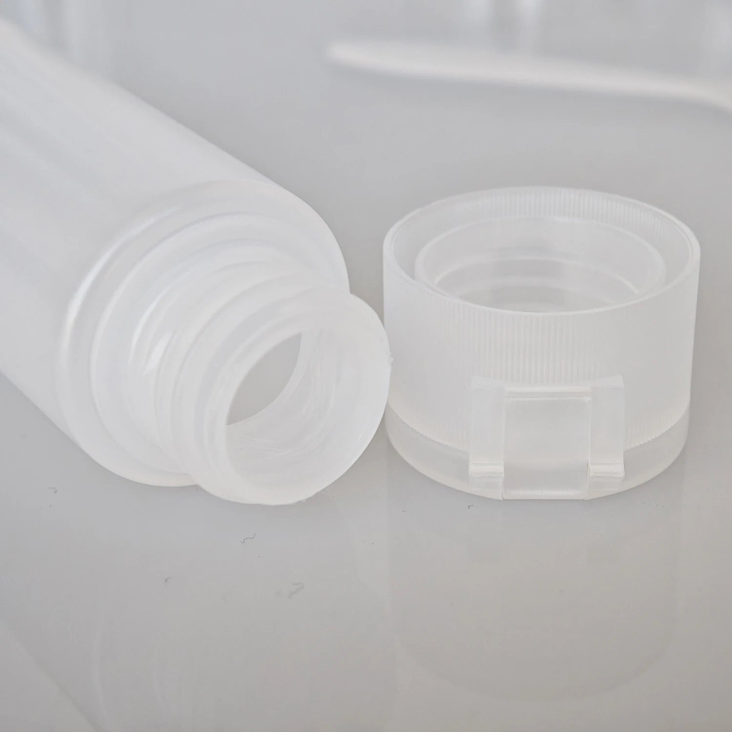 Travel Liquid Container Portable Tool Perfume Bottle Set Refillable Spray Lotion Shampoo Shower Tube Bottling Qme