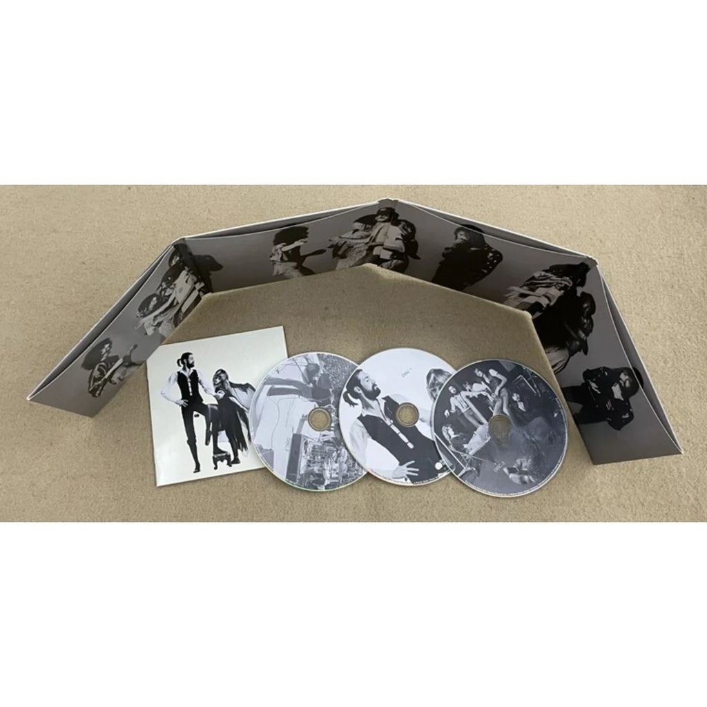 Rock Music CD Album with Retro Black-and-White Couple Silhouette Cover Elegant Design & Classic Tracks Creating A Nostalgic Vibe Qme