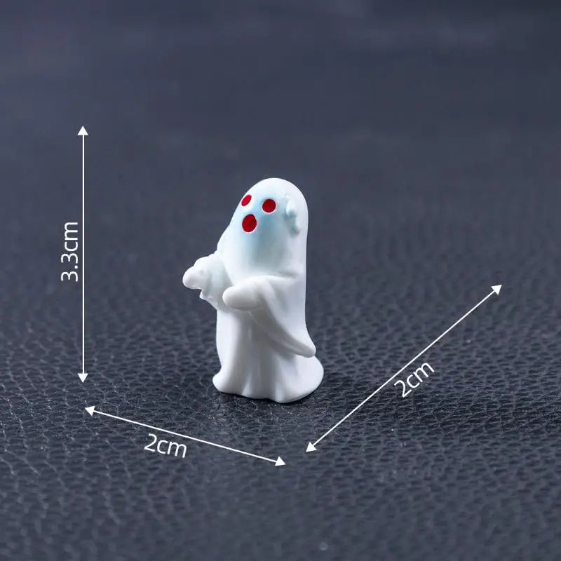 Halloween Miniature FigurineHouse Chair Halloween Mini Resin Cartoon Scary Statue Party Ornaments Qme A16