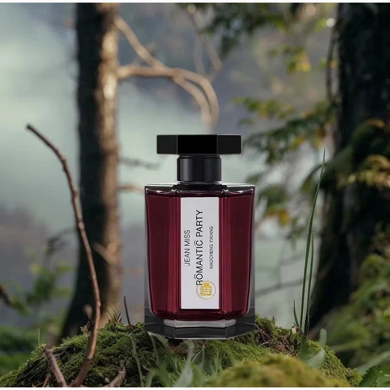 Unisex Eau De Toilette Features Elegant Captivating Woody Floral Qme