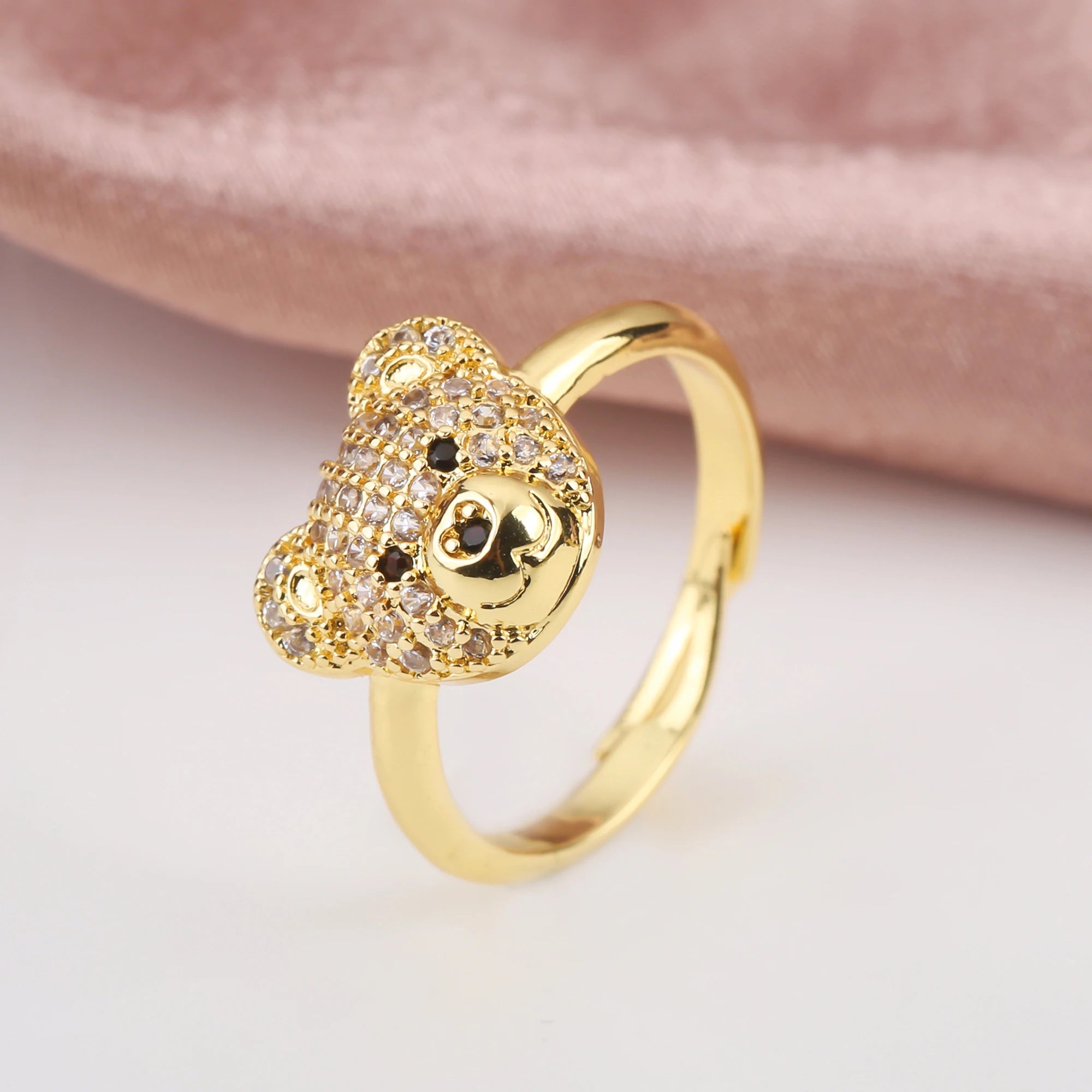 Shiny Cubic Zircon Bear Ring Cute Animal Gold Plated opening Adjustable Ring Luxury for Man Woman Party Jewelry Friendship Gift Qme WHITE resizable