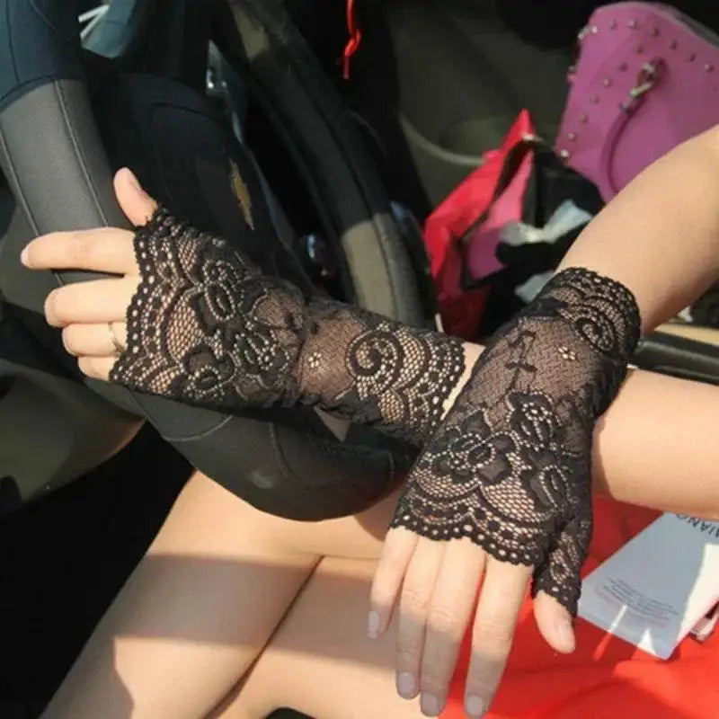 Summer Outdoor Women Half Fingers Mesh Lace Gloves Female Elegant Qme