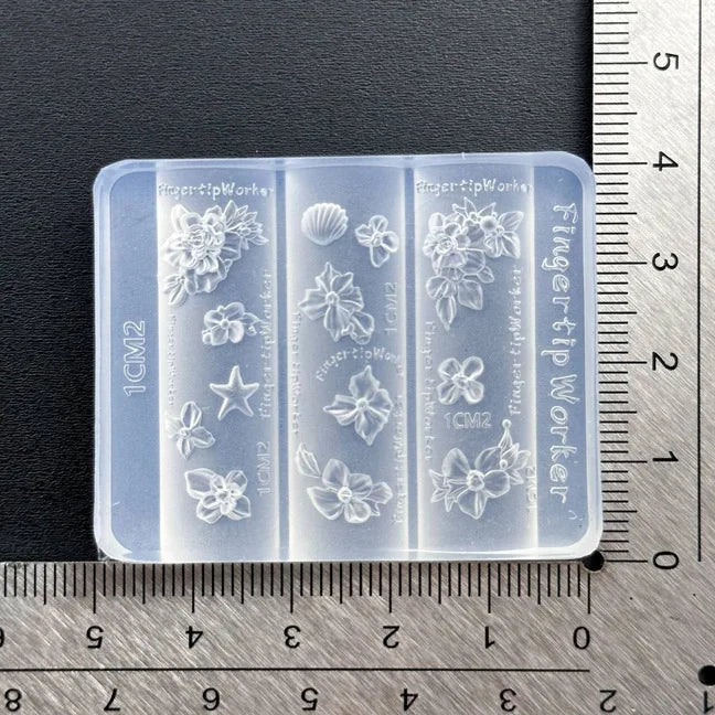 Transparent DIY Acrylic Nail Art Mold French Heart Necklace Butterfly Qme A7