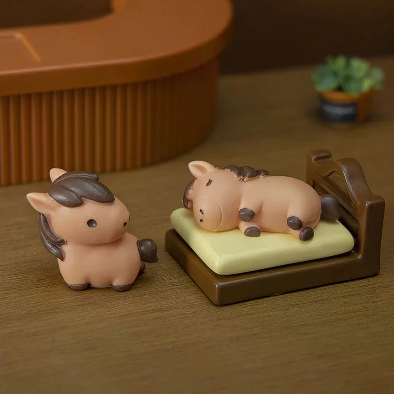 Miniature Landscape Creative Lifelike Pony DIY Decoration For Home, Desktop, Office, And Car, Resin Crafts, Small Ornaments Qme