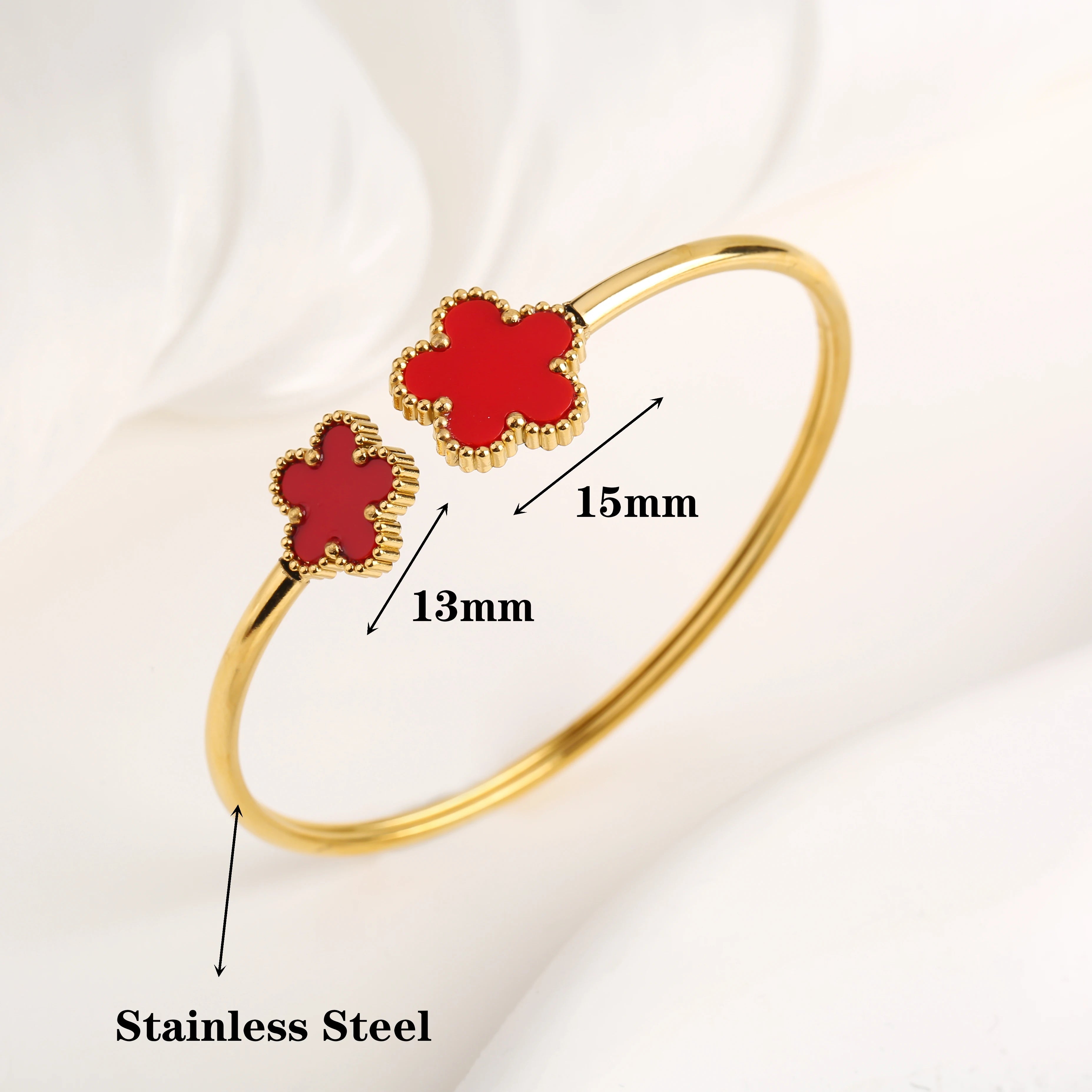 Fashion Stainless Steel Five Leaf Flower Open Bangle Bright Anti Allergy Waterproof Charm Texture High Quality Jewelry Clover Qme