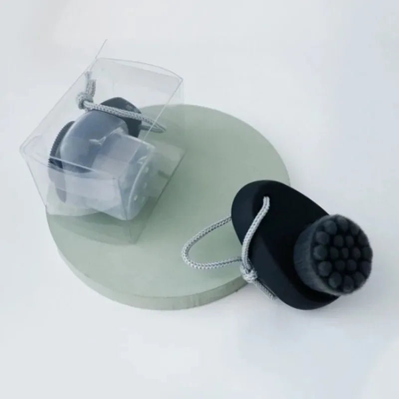 Double Sided Facial Cleansing Brush Soft Nylon Bristles Silicone Head Qme Black 1Pc