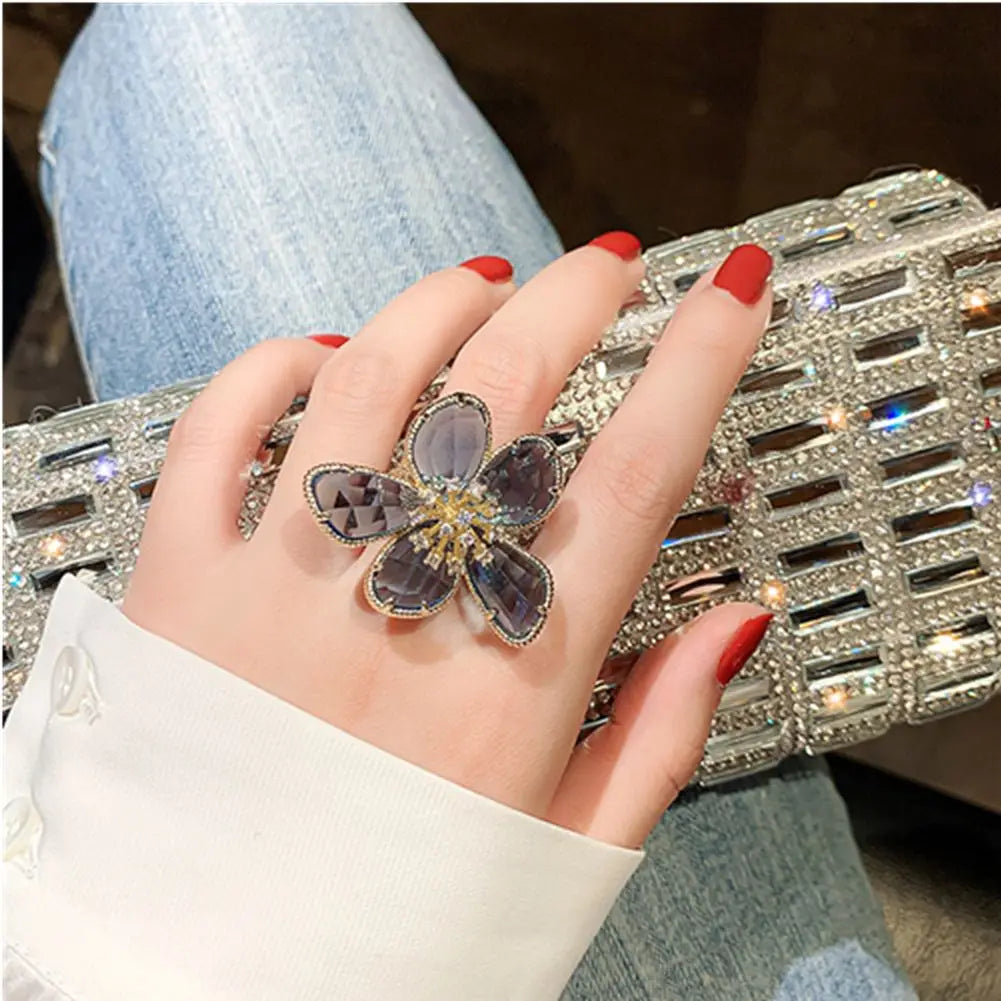 Personality Exaggerated Crystal Flower Ring Womanly Fashion Open Ring Women's Cocktail Party Luxury Jewelry Gifts Qme