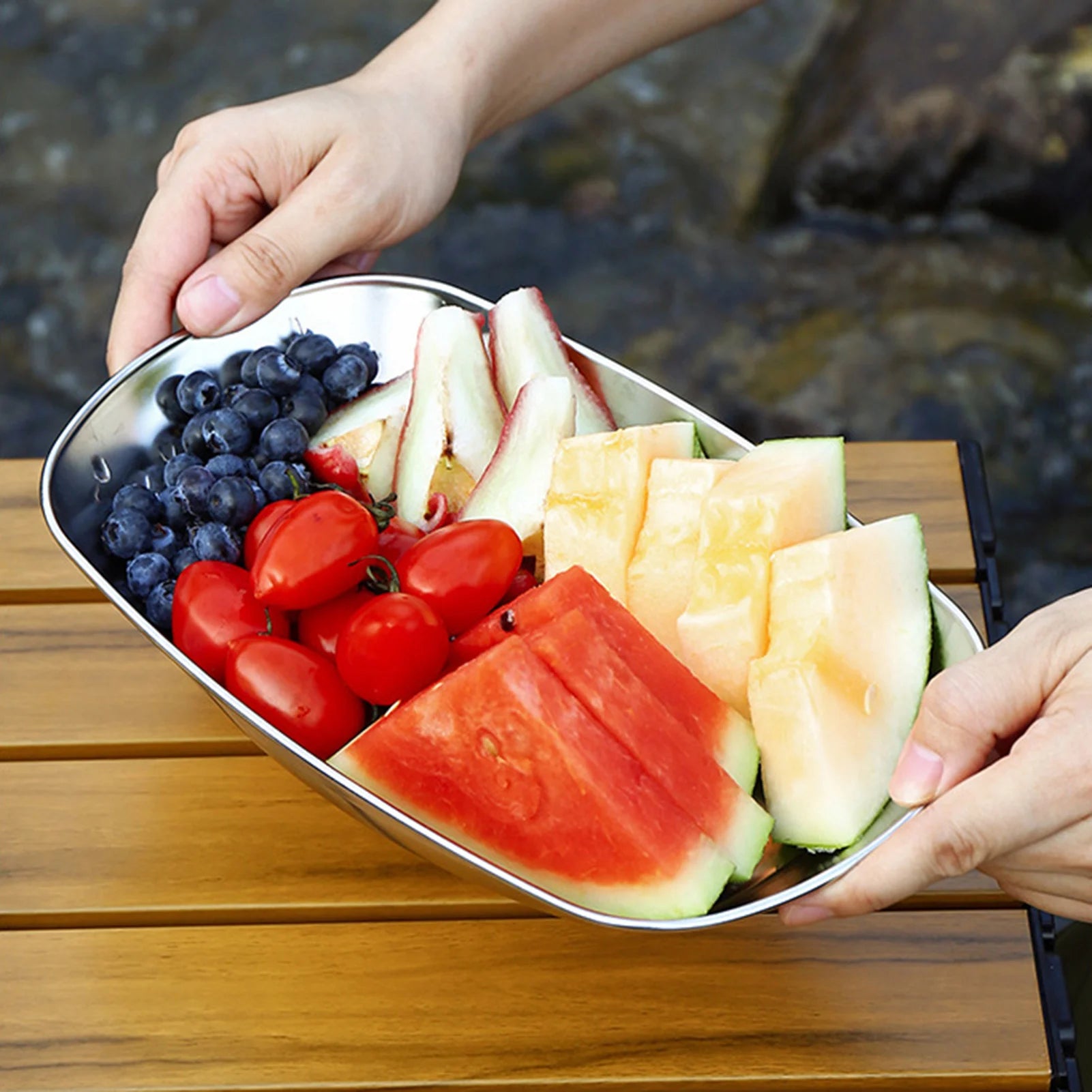 Stainless Steel Serving Plates 10 Inches Dinner Dishes Metal Camping Plate for BBQ Snack Metal Serving Plates Qme