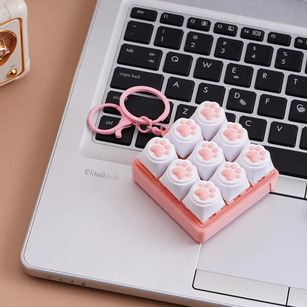 9 Keys Keyboard Key Toy Cat Paws Finger Button Stress Relief Toys Mechanical Keyboard Keycaps Keychain Office Decompression Calm Qme