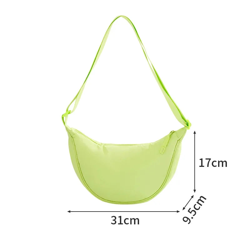A New Nylon Crossbody Bag for Women Designer Large Capacity Portable Lady Simple Commuter Underarm Bag Fashion Moon Shoulder Bag Qme Green Trumpet