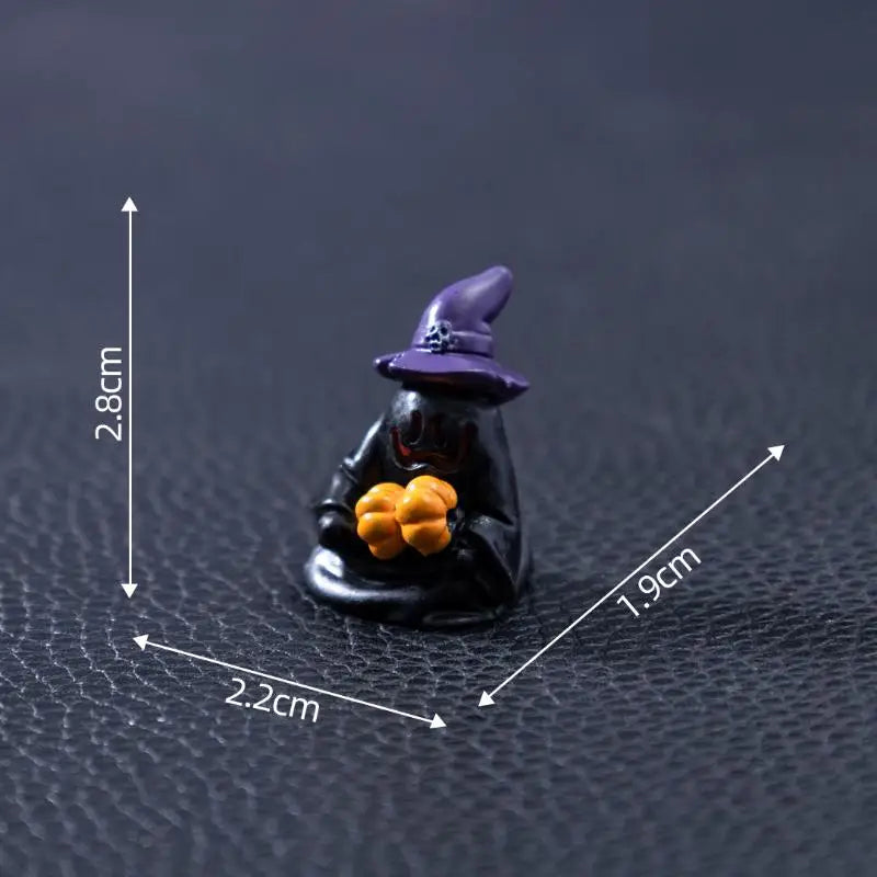 Halloween Miniature FigurineHouse Chair Halloween Mini Resin Cartoon Scary Statue Party Ornaments Qme A17