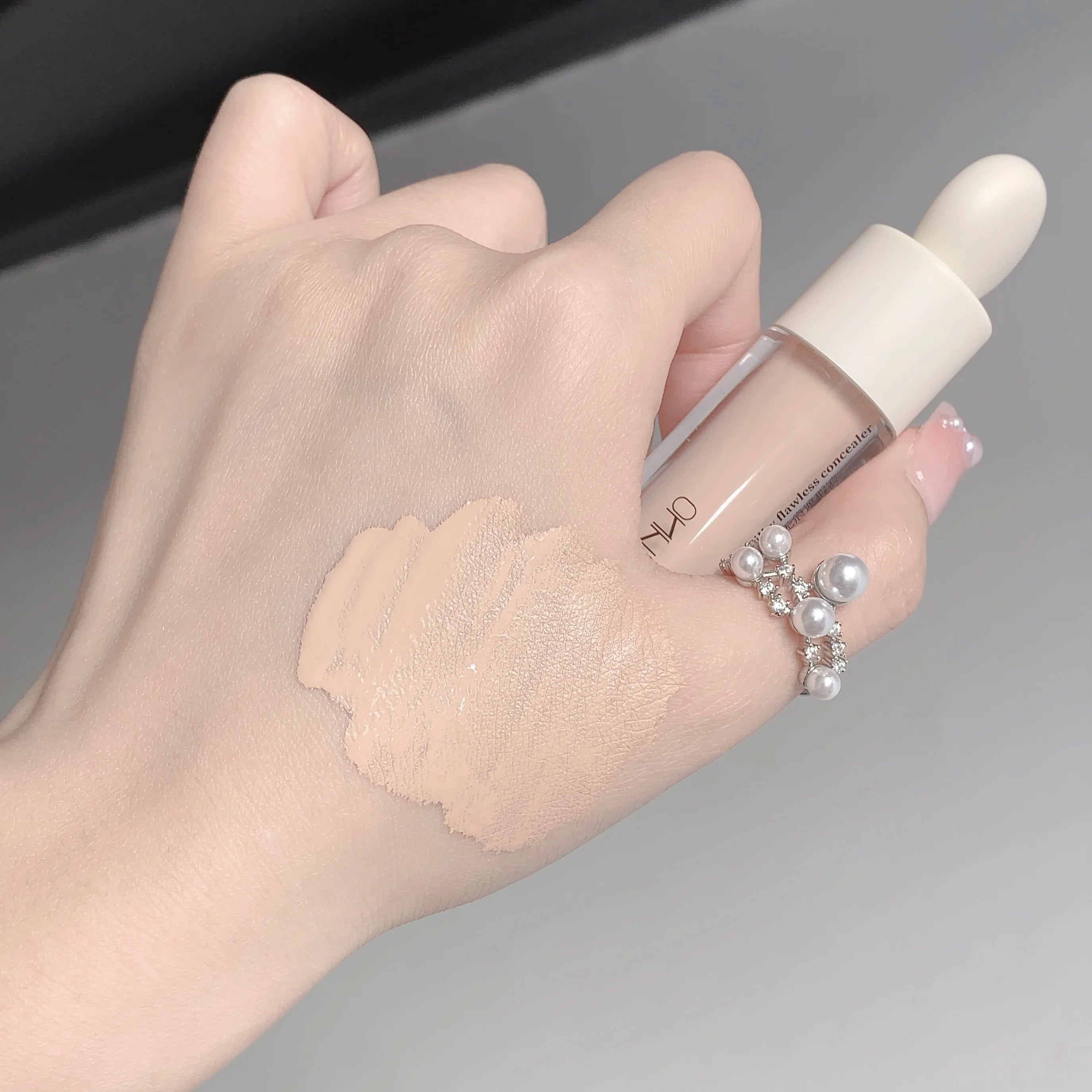 SHAQINUO Seamless Concealer Moisturizing Brightens Covers Dark Qme S891-02