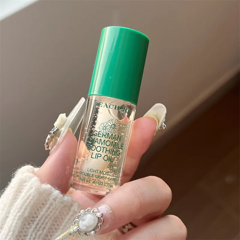 German Chamomile Lip Oil Lightweight Moisturizing Double Caring Lips Qme