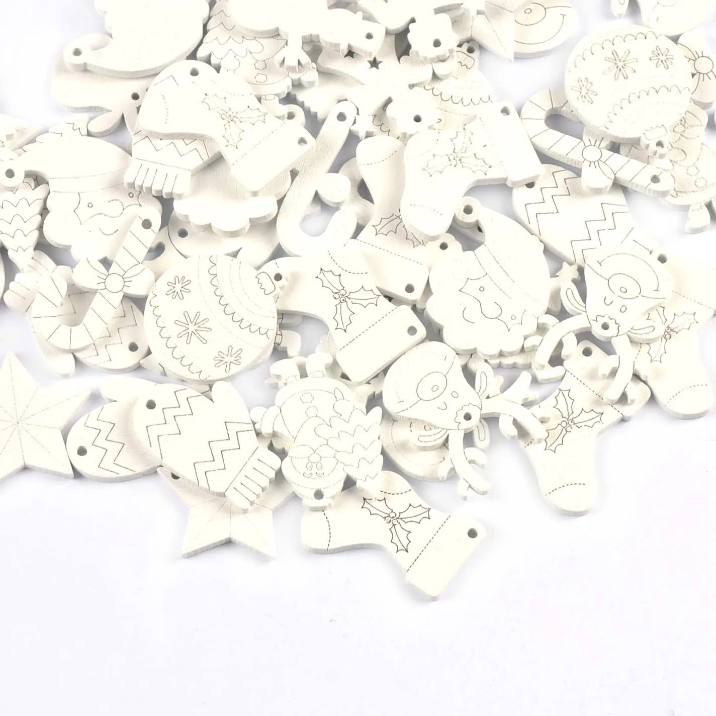 50Pcs 20-31.5mm Mixed New Year White Santa Claus/Elk/Snowman Wooden Pendant DIY Crafts Supplies Christmas Party Home Decor Gifts Qme