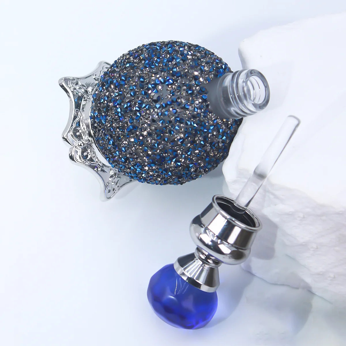 15ml Perfume Decanter Bottle,Luxuriou Perfume Bottle with Sparkling Rhinestone Decoration,Dropper Essential Oil Dispenser Bottle Qme