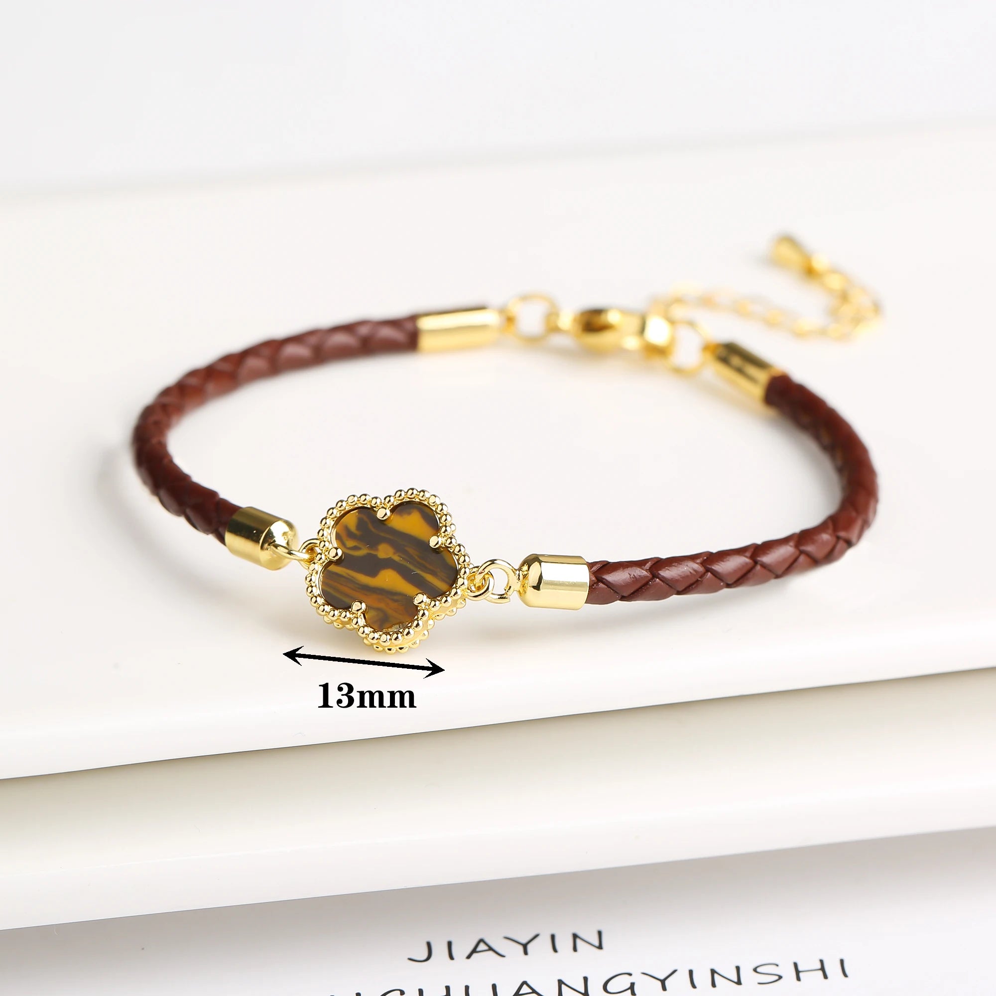 2024 Classic Shiny Zirconia Stone Five Leaf Flower Leather Braided Bracelet Fashion for Women Party Brand Jewelry Daily Wear Qme Color 21