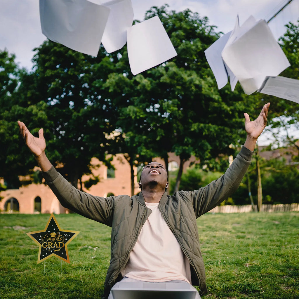 1Pcs Five Point Star Graduation Lawn Sign Plastic Premium Yard Decoration Outdoor Party Garden Festival Ornament Qme