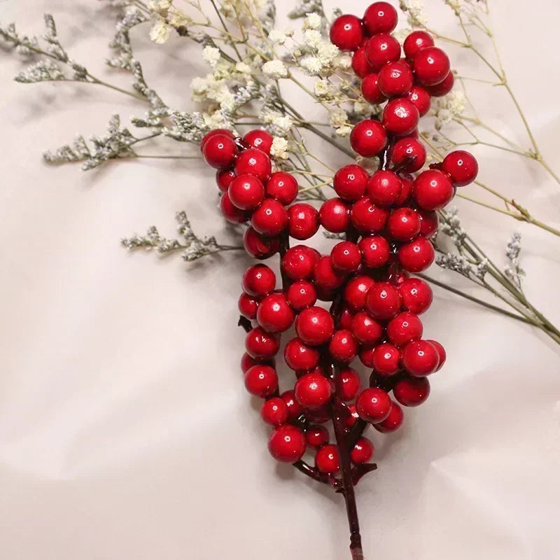 Christmas Artificial Red Berries Branch Fake Plants Flowers Holly Berry Stamen Wreath Ornaments for Xmas Tree Party Home Decor Qme