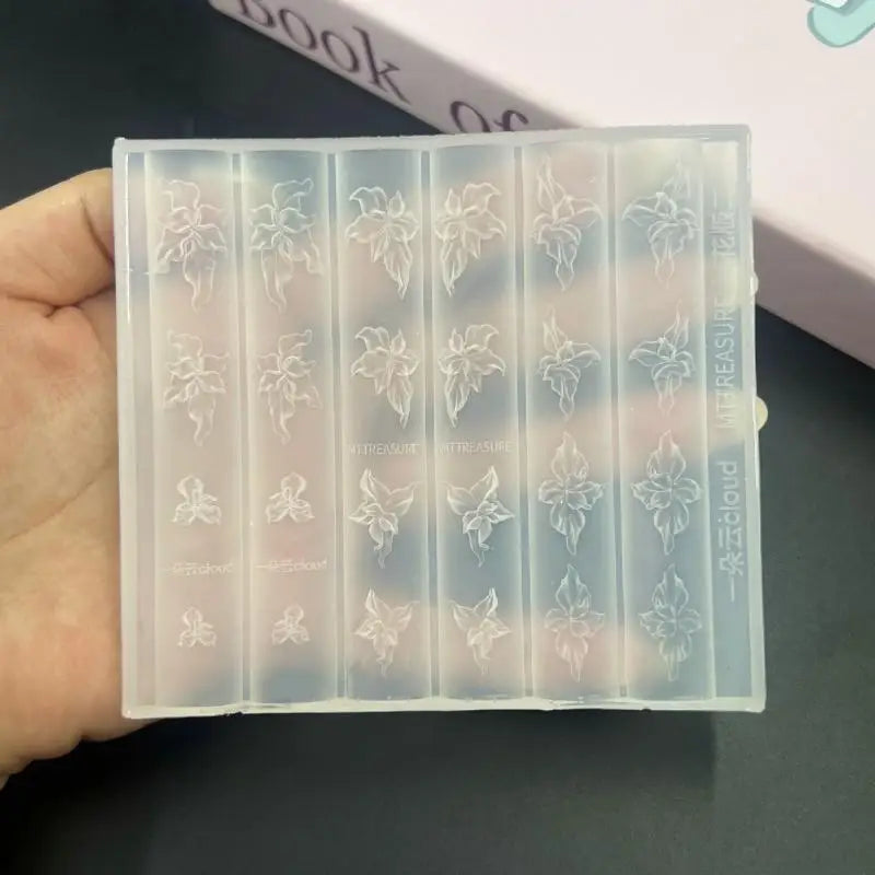 1 Reusable 3D Crystal Ice Flower Nail Silicone Mold Clear Cute Lily Qme A1