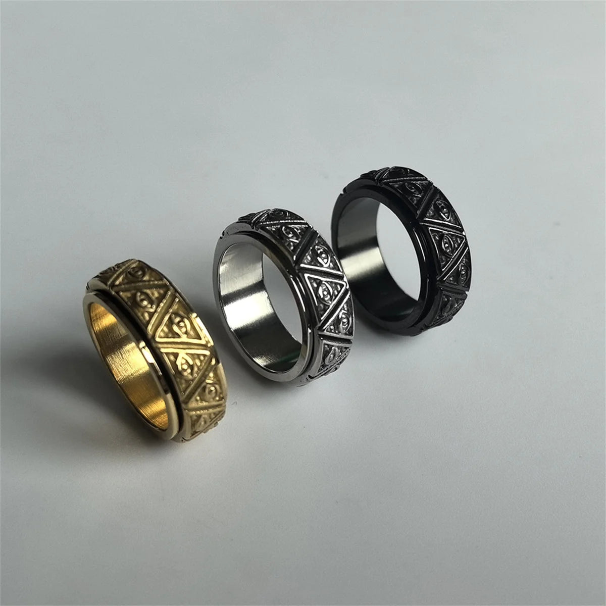 Vintage Punk Titanium Steel Evil Eyes Ring For Men Women Stress Relieving Anxiety Ring Carved Eyes Ring Jewelry Accessories Gift Qme