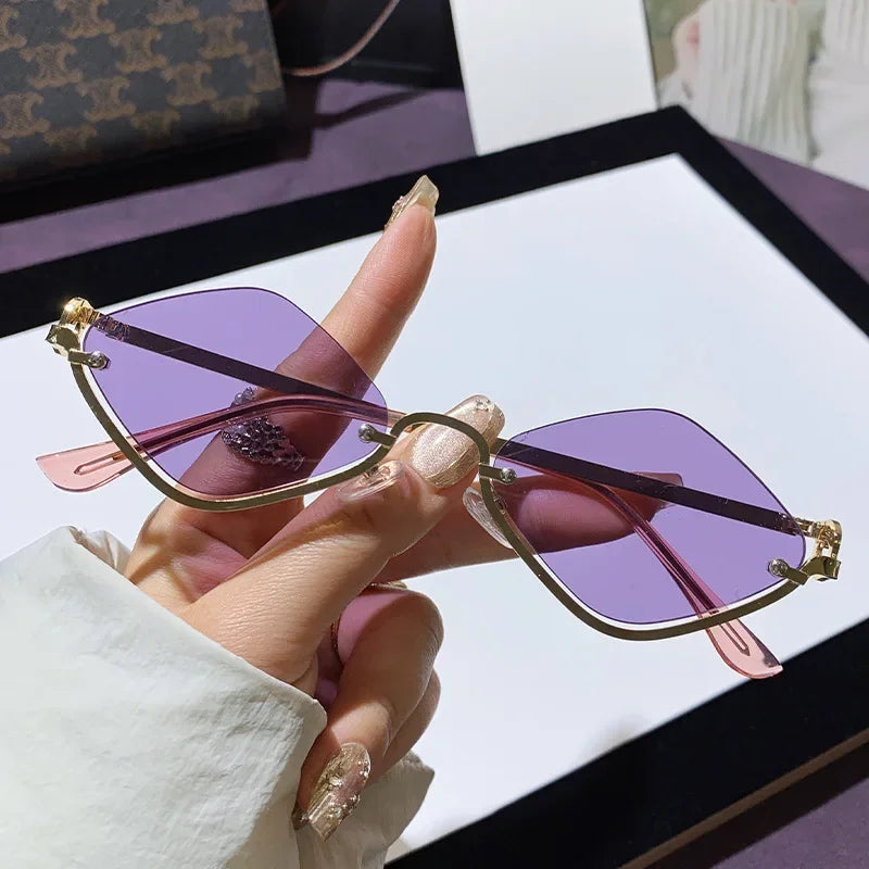 Metal Women Simple Trend Sunglasses New Half Frame Diamond Shaped Dopamine Small Frame Outdoor Sunglasses Qme JZ