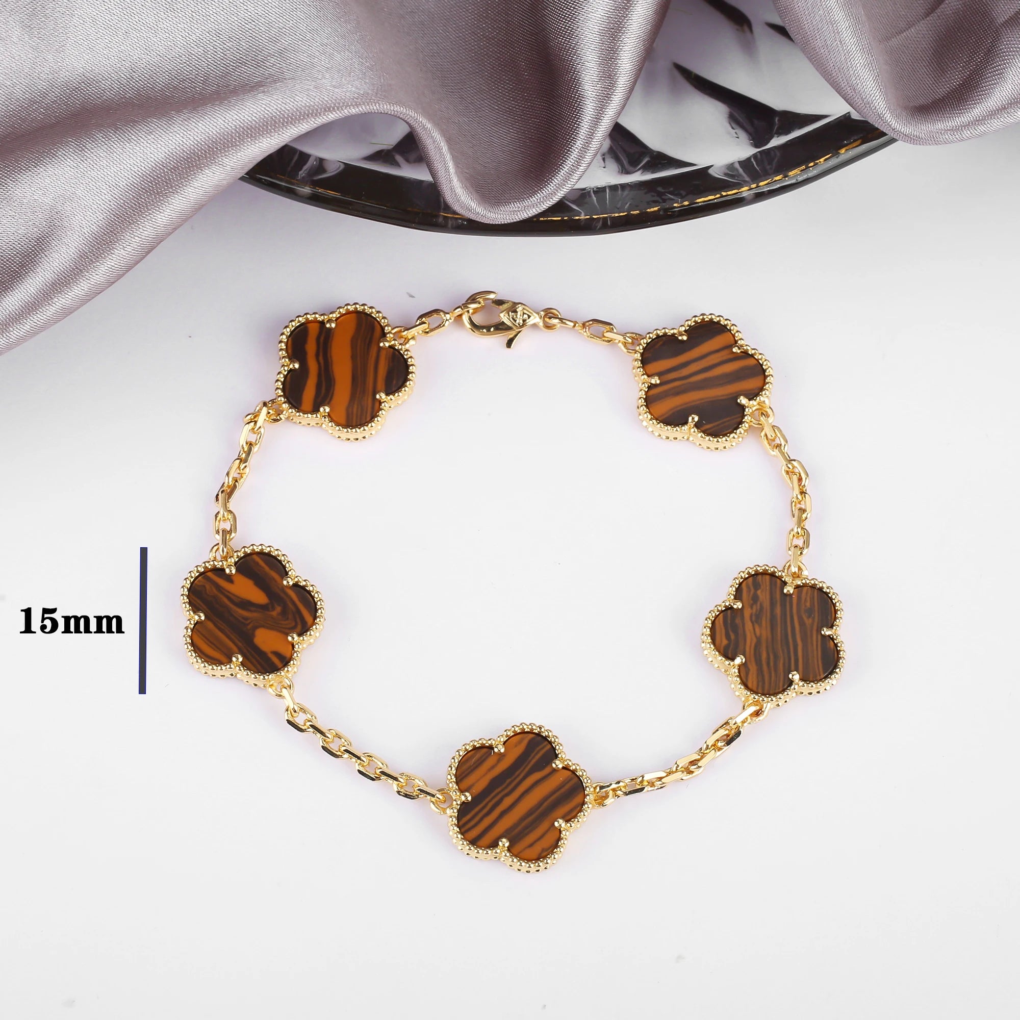 2023 INS Hot Sale 10 Colors Five Leaf Flower Bracelet Classic Fashion Adjustable Bracelet Sweet Romantic Woman Party Jewelry Qme 17