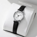 Moda pequeno mostrador feminino relógios simples pulseira de couro analógico relógio de pulso de quartzo para senhoras reloj Qme Black and white