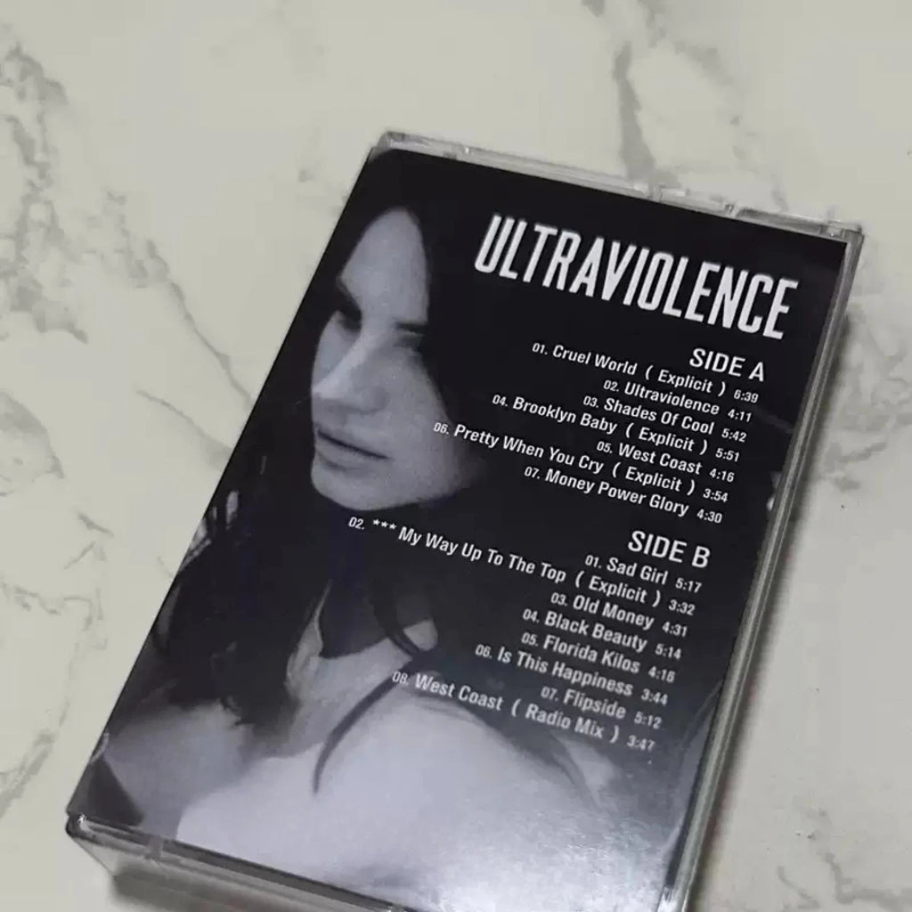 Dreamy Retro Indie Pop Cassette Tape | Black-and-White Portrait Atmospheric Cover, High-Fidelity Analog Full Track Edition Qme