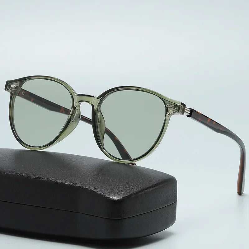 New Small Oval Women's Sunglasses Fashion Brand Women Casual Glasses Vintage Men Outdoor Sunshade Goggles UV400 Oculos De Sol Qme