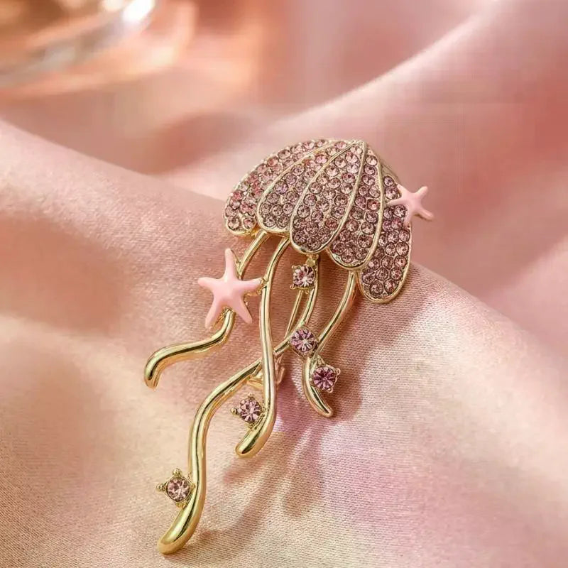 Jellyfish Butterfly Brooch for Women & Unisex - Cute Life Animal Pin, Trendy Office Birthday Party Friend Gift Jewelry Qme