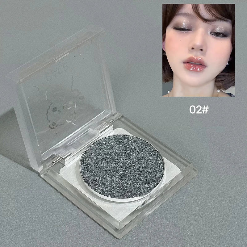 CACE Cute Bear Eyeshadow Highlighter Multi-purpose Powder Pearlescent Qme NO.C156-2
