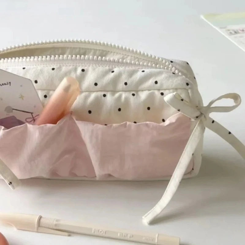 Simple Niche Cute Snow-white Polka Dot Pencil Bag Large Capacity Qme