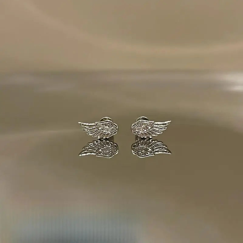 3 Shiny Angel Wings Ear Studs Vintage Couple Jewelry Creative Luxury Qme