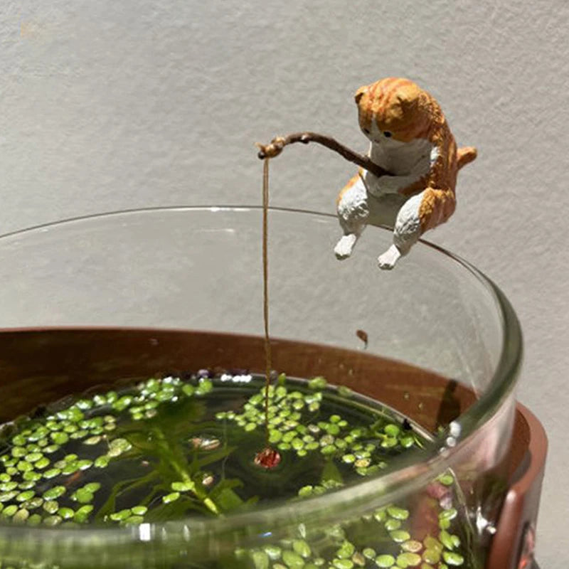 1Pc Creative Fishing Cat Fish Tank Hanging Ornament Mini Micro-Landscape Decor for Office Home Aquarium Fishing Fun. Qme