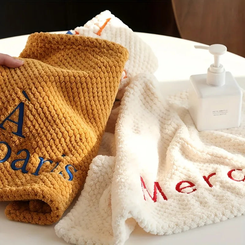 1pc minimalist texture small square towel, embroidered with letters, soft and absorbent without shedding hair, hand towel Qme