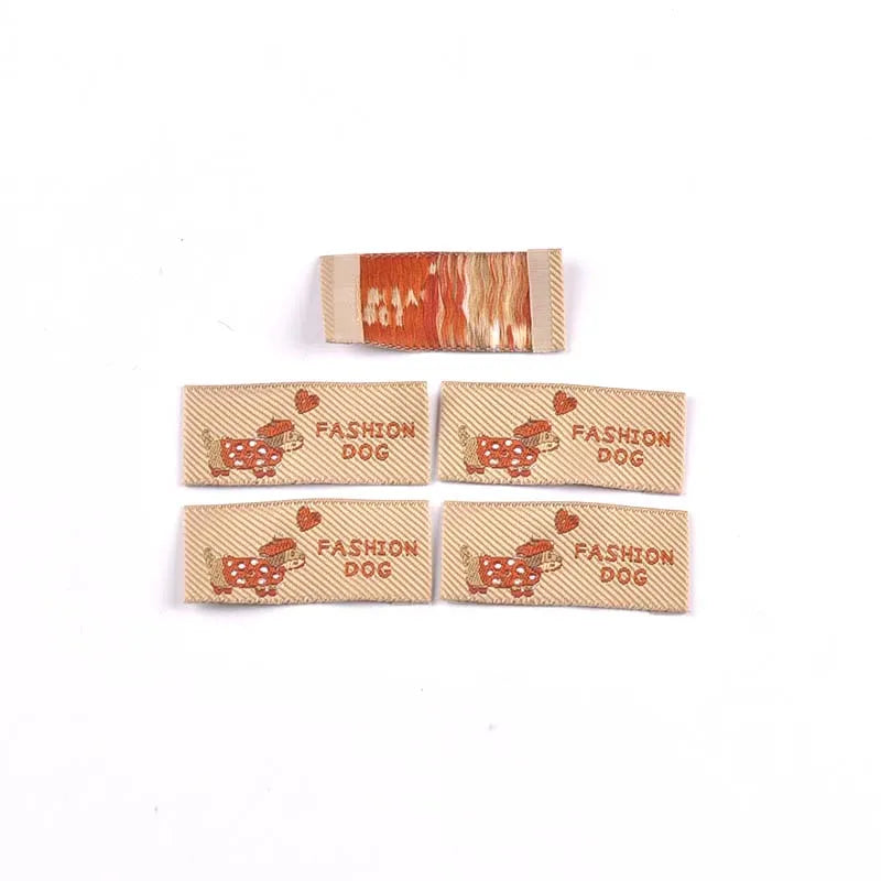 30pcs 44x20mm Cartoon Dog Cat Fabric Labels Cute Woven Clothing Tags for DIY Headwear/Clothing/Shoes/Bags cp3840 Qme 44x20mm-3