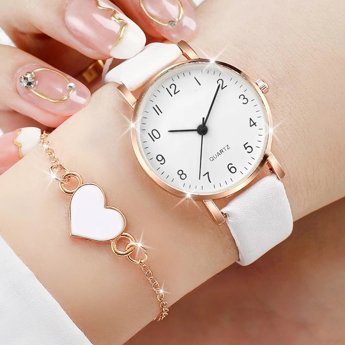 Quartz Watch with Leather Bracelet for Women, Heart Bracelets Without Box, Casual, Small, Female, Fashion, 8 Pieces Per Set Qme 1
