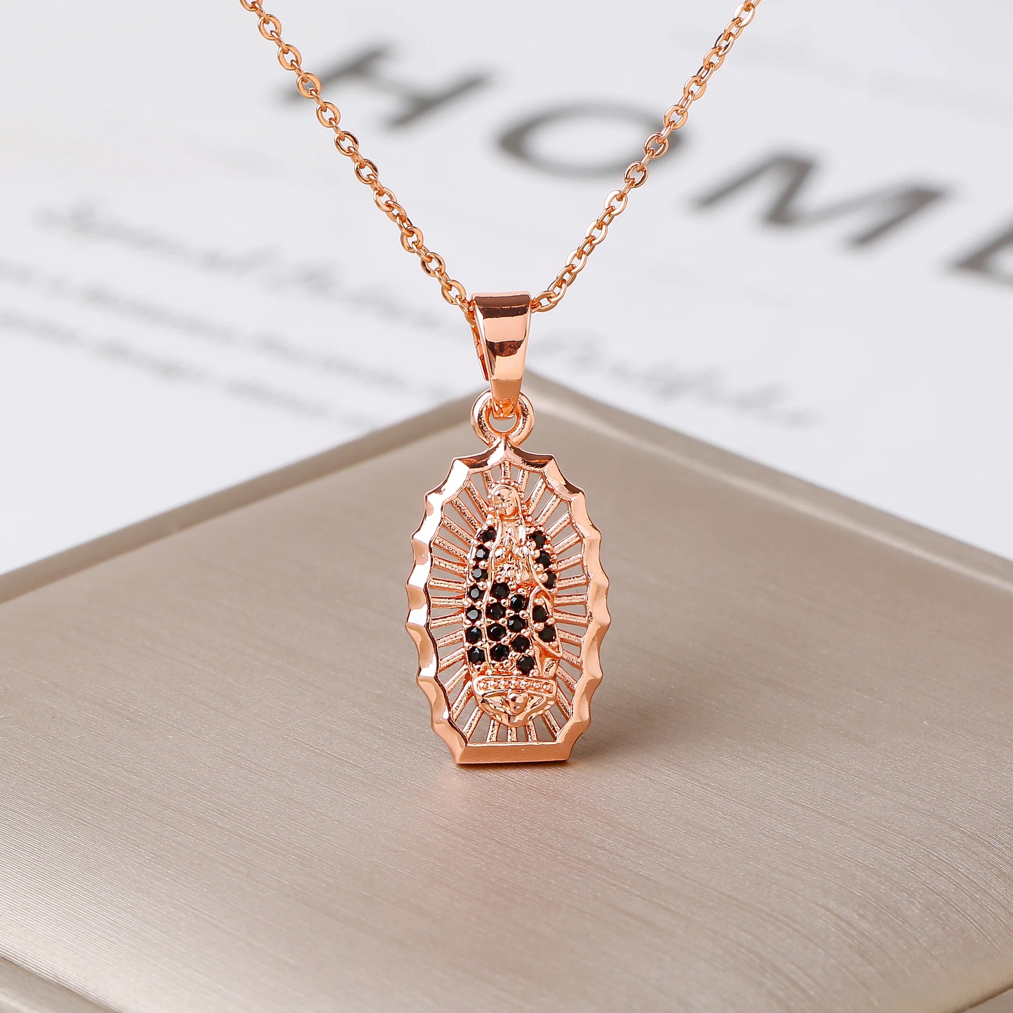 New Fashion Round Rotating St. Benedict Zirconia Pendant Necklace—Lucky for Women's Party Gold/Rose Gold Jewelry Amulet Gift Qme 6 1