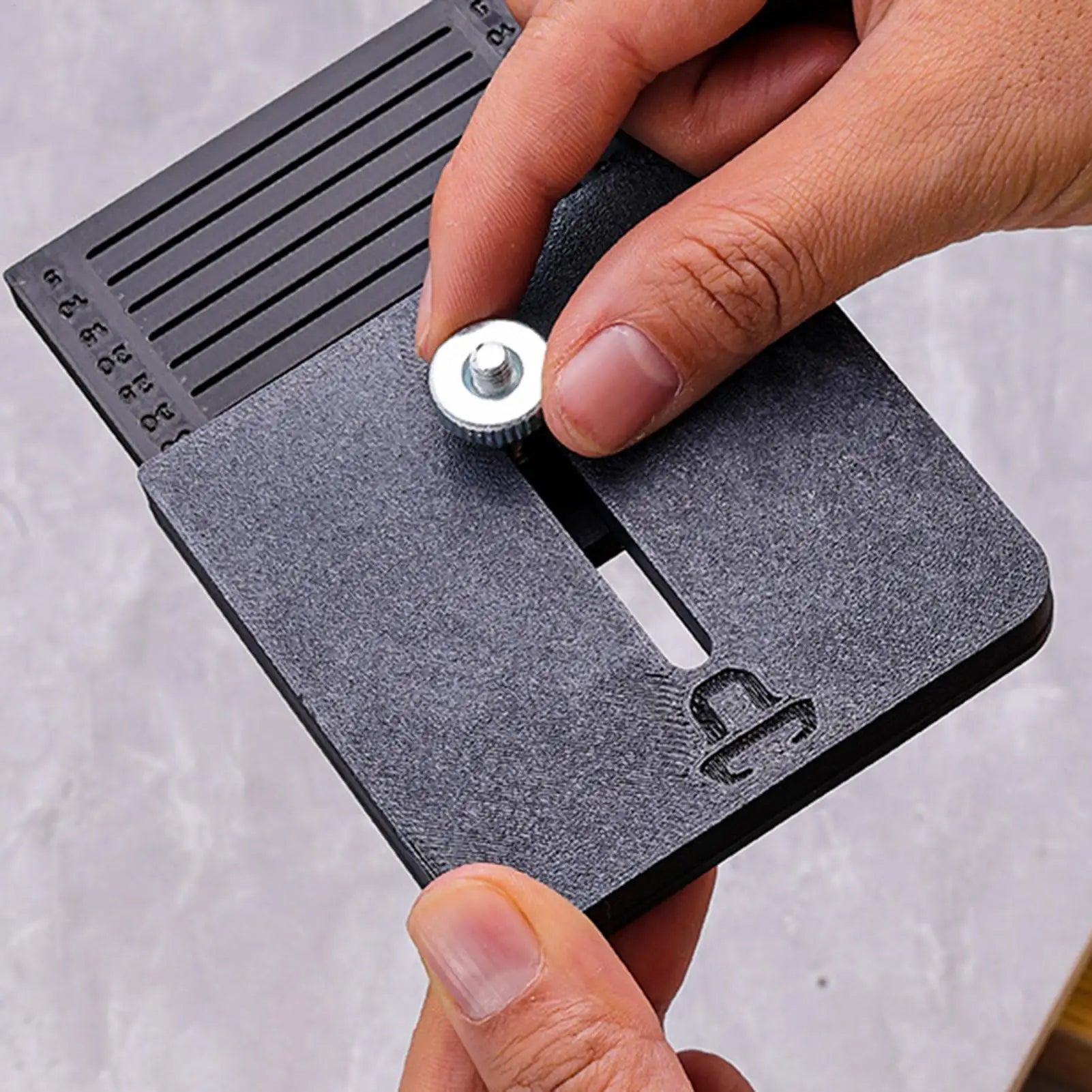 Edge Trimming Guide Anti-slip Precision Portable Adjustable DIY Wrap Qme