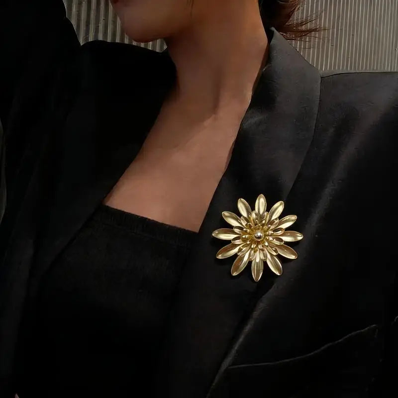 Vintage Gold Tone Brooch - Oversized High Heel Flower Lapel Pin for Women Suit Coat Jewelry Qme A9