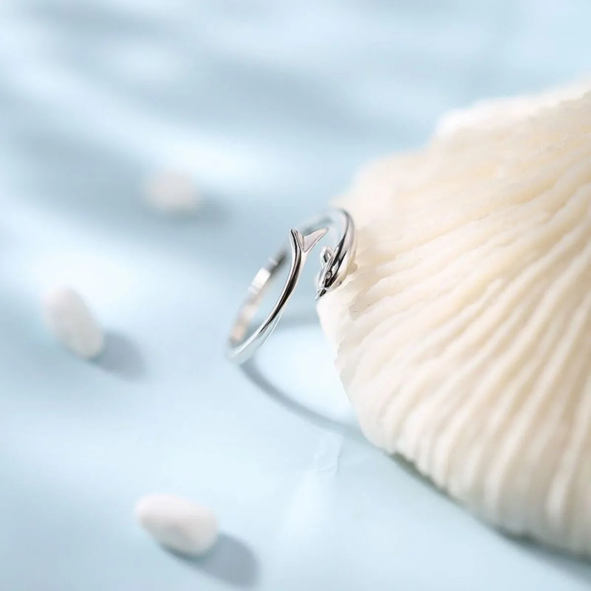 New Little Charm Dolphin Solid Color Ring Simple Women's 2025 New Trendy Niche Design Opening Adjustable Index Finger Ring Gift Qme