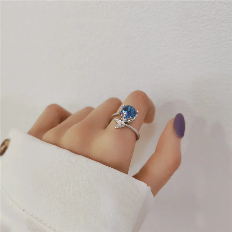 Design Sense Fashion Fishtail Crystal Multicolor Adjustable Open Ring Girl Woman Fashion Beach Party Birthday Gift Jewelry Qme resizable Blue Silver Plated