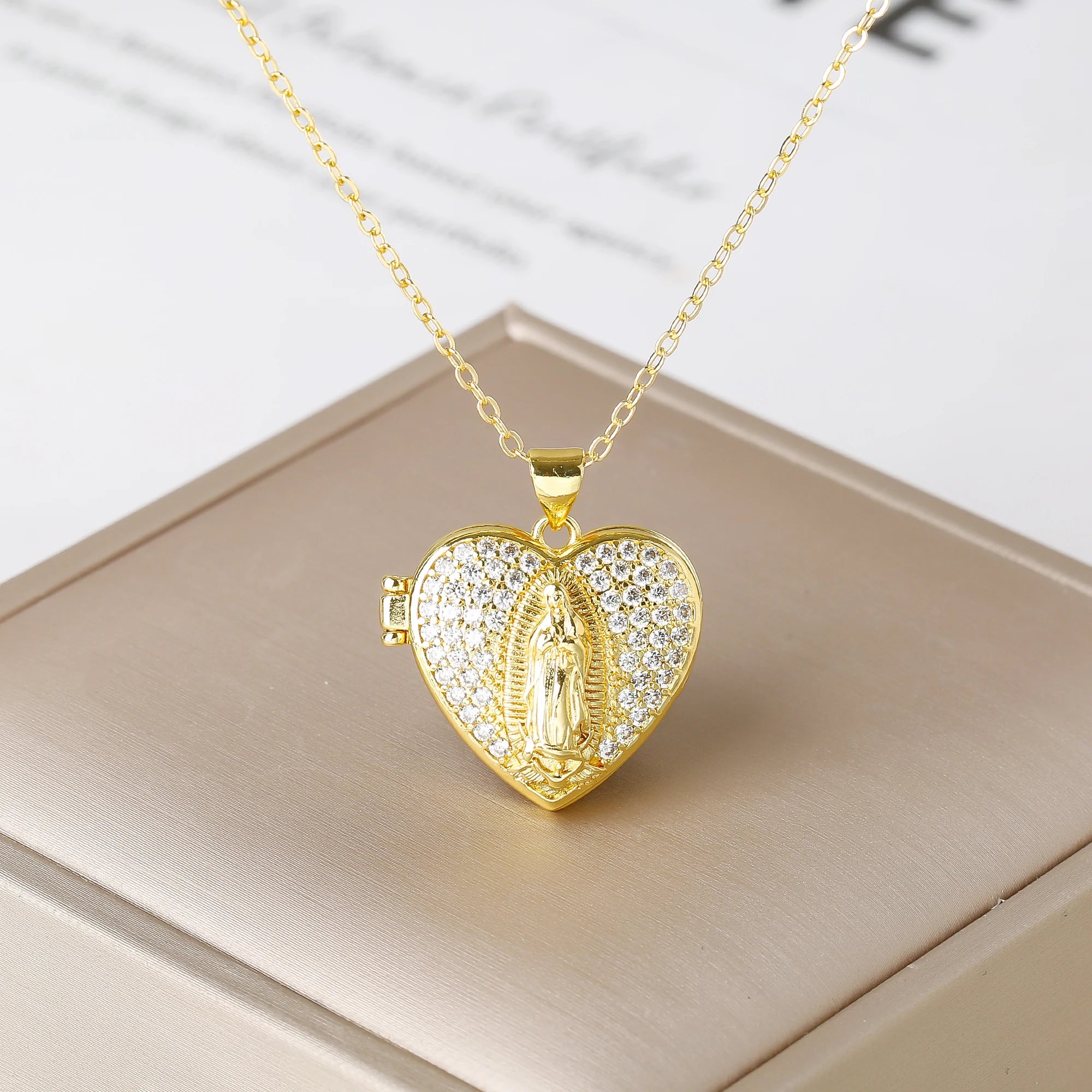 New Trendy Openable Religious Virgin Mary Saint Jude Zircon Photo Box Pendant Necklace for Female Male Daily Party Jewelry Qme 1