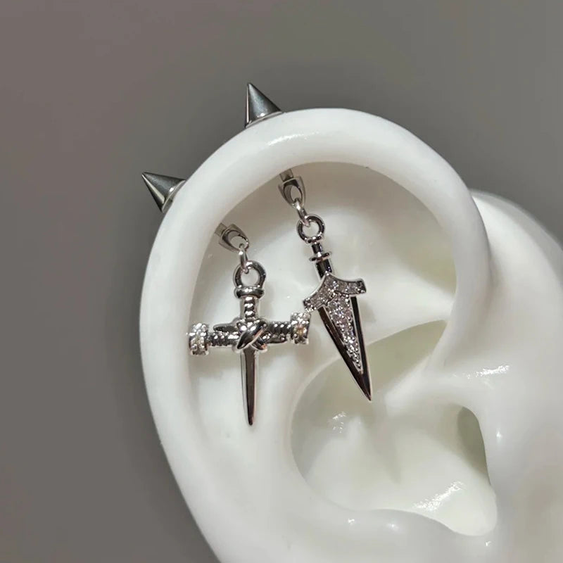 1Pc Fashion Trendy Sword Pendant Ear Bone Nail Stainless Steel Earrings For Women Body Puncture Accessories Qme