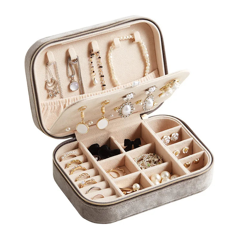 Portable Velvet Jewelry Box Travel Organizer Case for Women Girls Ring Earring Necklace Bracelet Storage Holder Display Gift Qme Grey