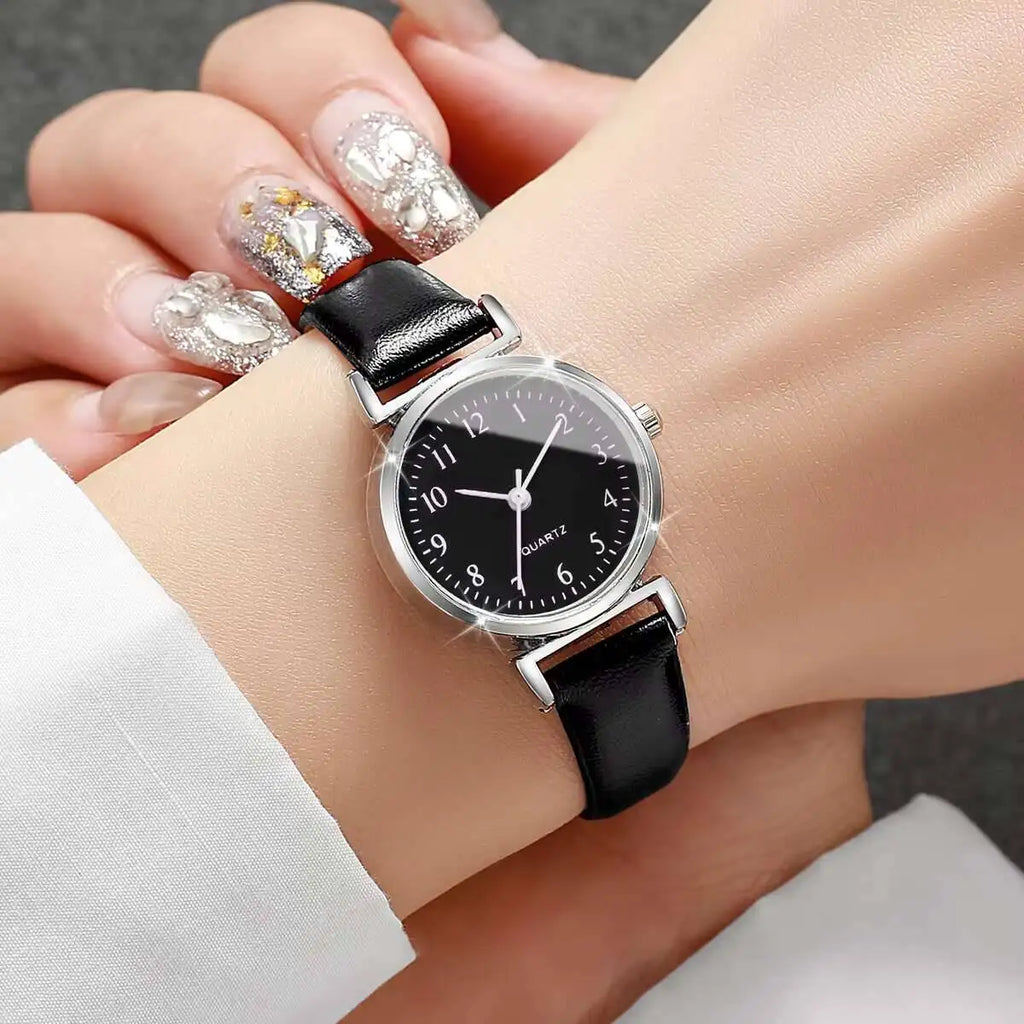 Moda pequeno mostrador feminino relógios simples pulseira de couro analógico relógio de pulso de quartzo para senhoras reloj Qme