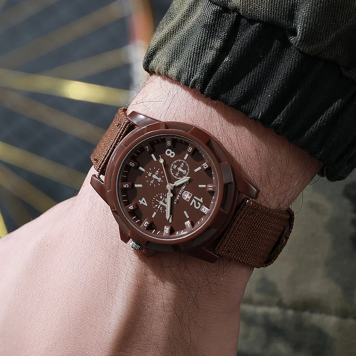 2026 Fashion Nylon Strap Men's Watch Military Style Glow-in-the-Dark Sports Watch for Men and Women Qme