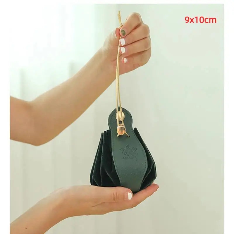 Velvet Drawstring Bag Embossed Floral Pattern Jewelry Storage Pouch Candy Bags For Wedding Party Favors Packaging Organizer Qme size2 D