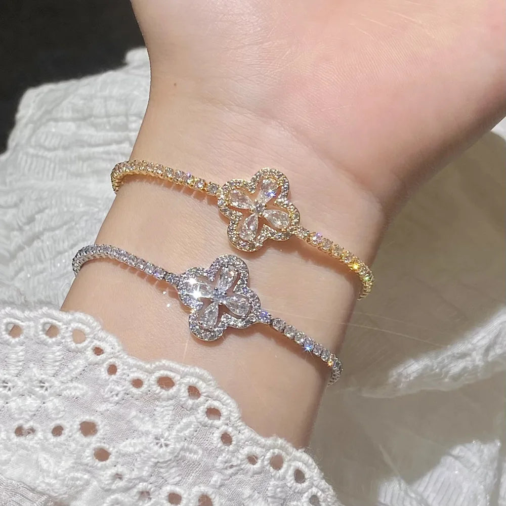 Delicate Flower Bracelet Micro-inlaid Zirconia Hand Jewelry Niche Design Sense Temperament Exquisite Four-leaf Flower Bracelet Qme